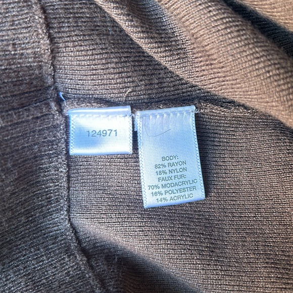 Ann Taylor LOFT Cardigan w/ Faux Fur Collar & stone embellished buttons (Dar) - Picture 5 of 5